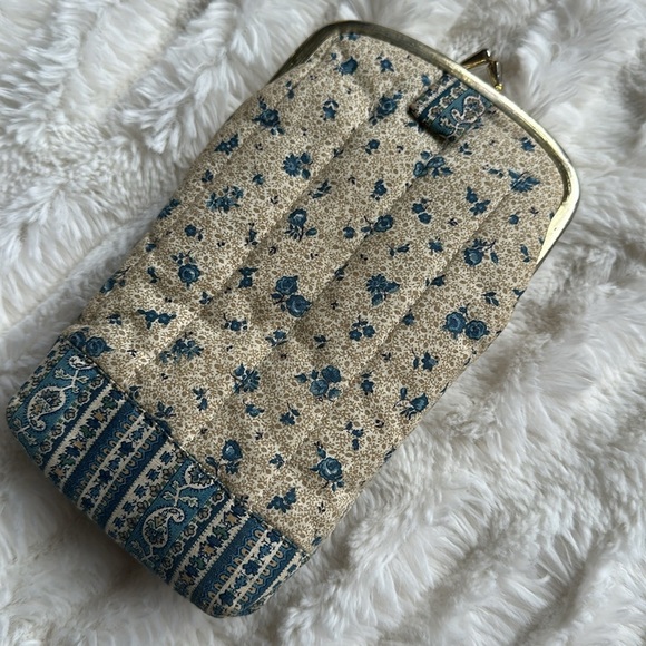 Vintage Fabric Quilted Eyeglass Sunglasses Cigarette Holder Gold Snap Top Lined - Picture 1 of 7